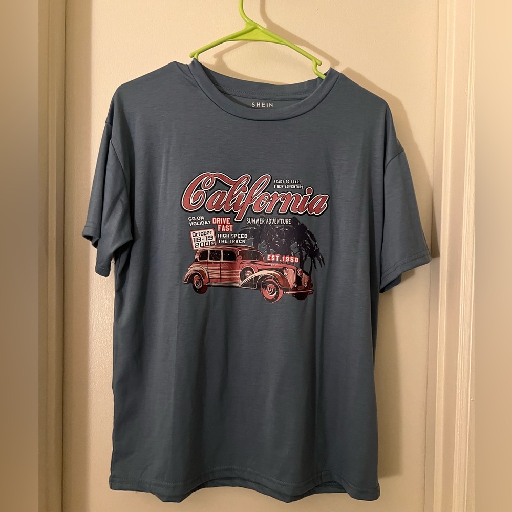 Blue SHEIN Graphic T-shirt